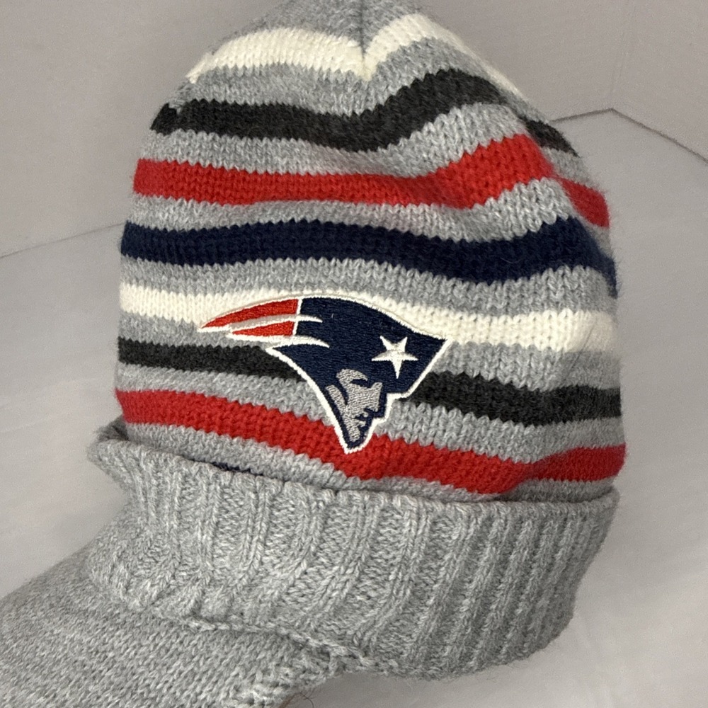 New England Patriots Beanie Womens Knit Hat with Brim Grey Striped‎ Football Fan